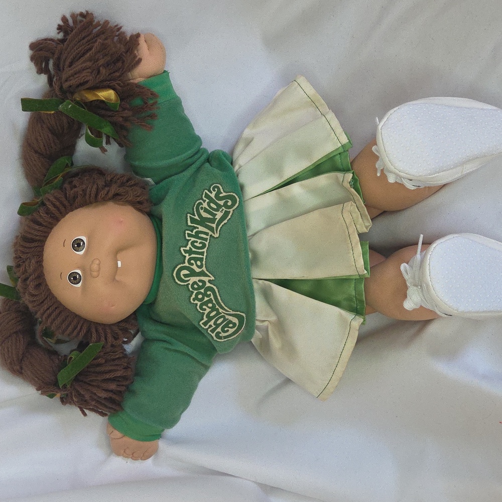 Vintage 1985 Cabbage Patch Kid Cheerleader Doll Brunette One Tooth
